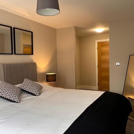 Modern Apartment - Bhx Nec - Free Secure Gated Parking 솔리헐 외부 사진