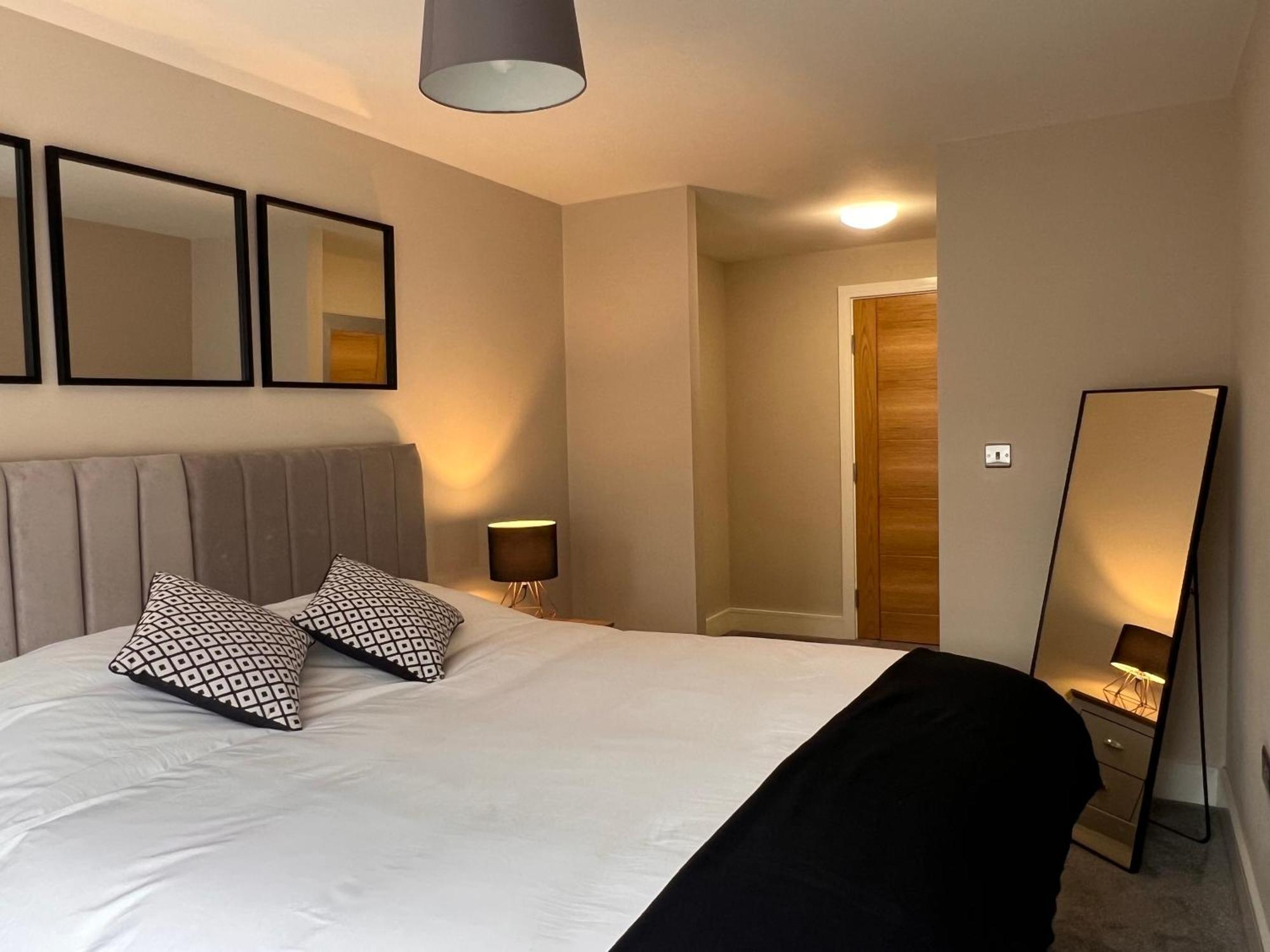 Modern Apartment - Bhx Nec - Free Secure Gated Parking 솔리헐 외부 사진